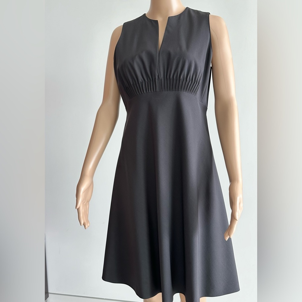 Emporio Armani dress, gray, above the knee, size 8, lined, excellent condition!